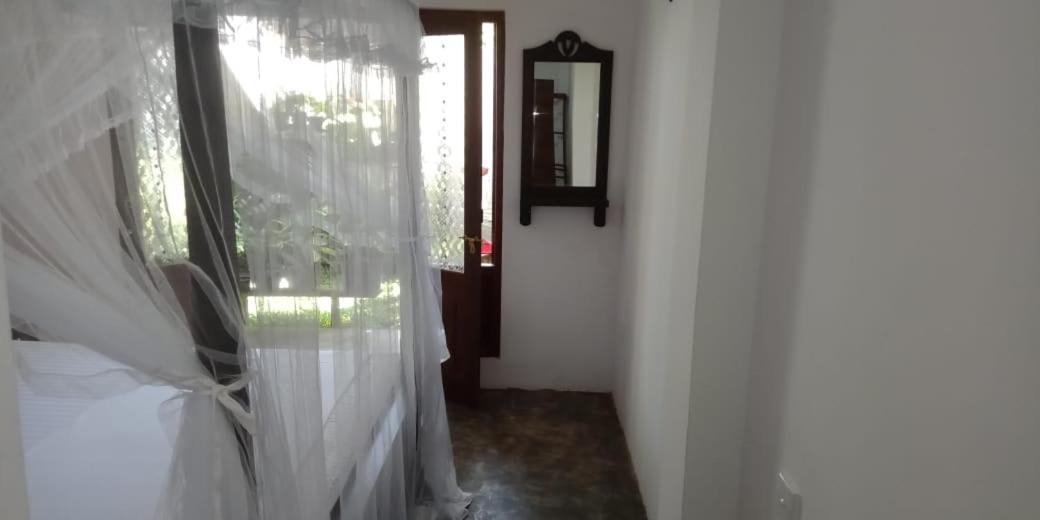 Shady Edge Hotel Unawatuna Luaran gambar